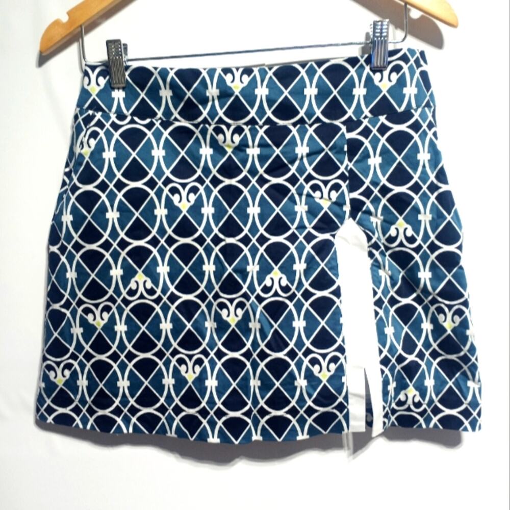 Lija Ladies NWOT Golf Skort Blue, White Hint Of Yellow Patterned Size 6 Activew…